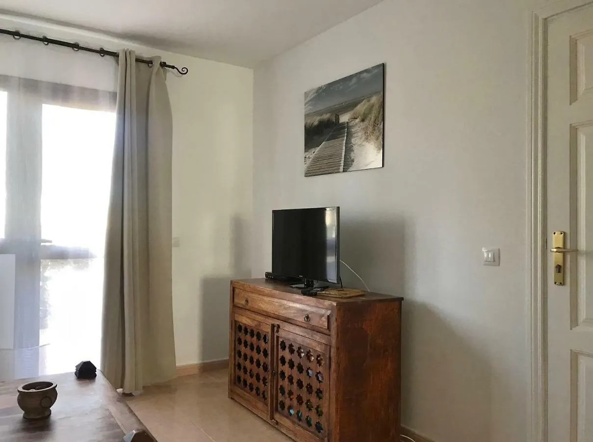 My Pretty Home - Lovely And Spacious Surrounded By Tropical Gardens - Private Covered And Uncovered Terrace - Pool - Parking - Free Fibre Optic Internet Corralejo Apartamento